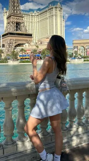Lea Elui OnlyFans Leaked Free Thumbnail Picture - #1oZ4p6fX9d