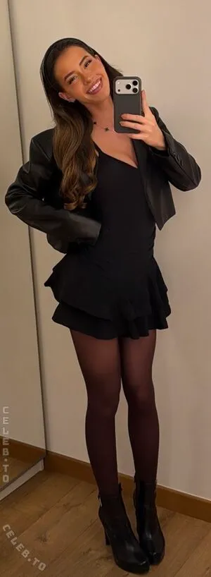 Lea Elui OnlyFans Leaked Free Thumbnail Picture - #4Grtb2YpMN