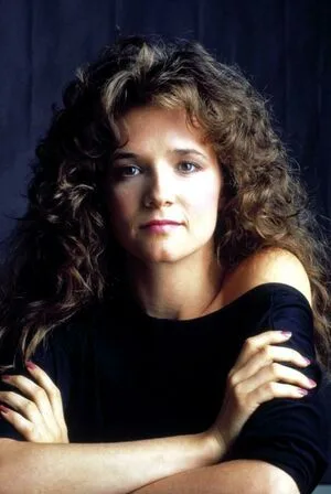 Lea Thompson Thumbnail Picture