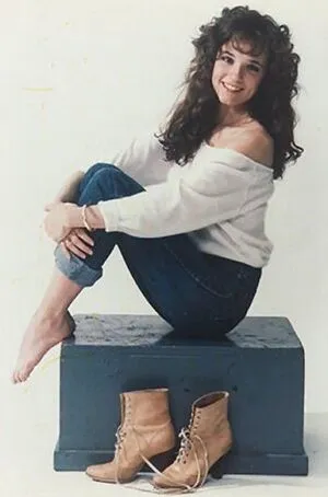 Lea Thompson OnlyFans Leaked Free Thumbnail Picture - #dhjWWHrfdk
