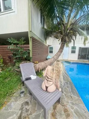 Leaberry OnlyFans Leaked Free Thumbnail Picture - #CS9uHwAABH