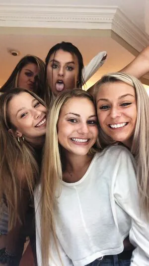 Leah Booth OnlyFans Leaked Free Thumbnail Picture - #FpbDknh2ew