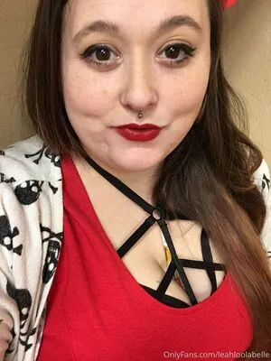Leahloolabelle OnlyFans Leaked Free Thumbnail Picture - #6DOLCIfiEM