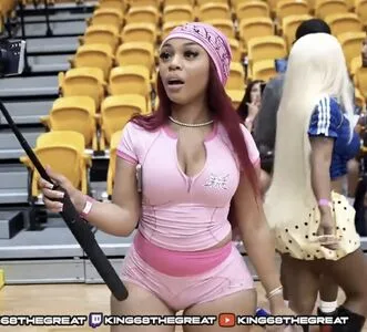 Leilani 2nicee2 OnlyFans Leaked Free Thumbnail Picture - #33r6Kcb9Bg