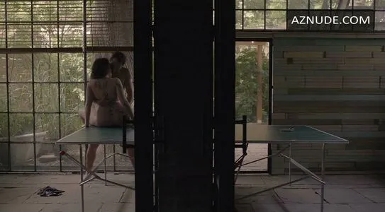 Lena Dunham Thumbnail Picture