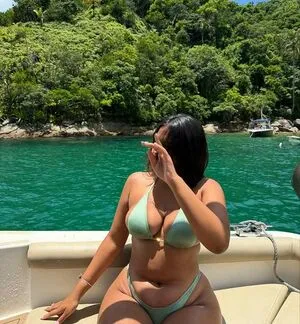 Lenafarhat Thumbnail Picture