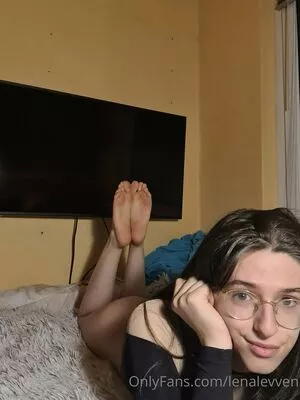 Lenalevven OnlyFans Leaked Free Thumbnail Picture - #fyIhhbLlOG