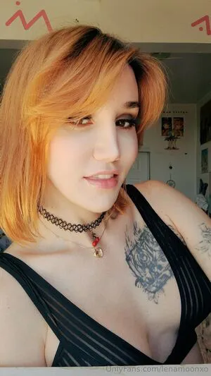 Lenamoonxo Thumbnail Picture