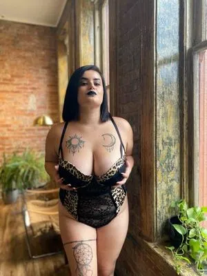 Lenaxxboo Thumbnail Picture