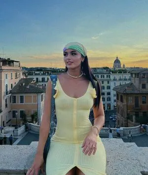 Lenna Vivas Thumbnail Picture