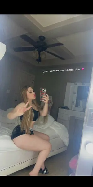 Lesley Karlette Thumbnail Picture