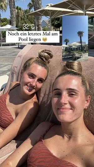 Lesotwins Leonie Und Sophie Klassen Thumbnail Picture