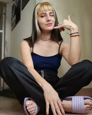 Letibella Thumbnail Picture