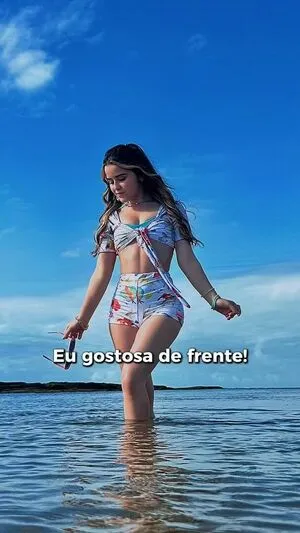 Leticia Pedro Thumbnail Picture