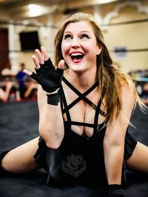 Leva Bates Thumbnail Picture