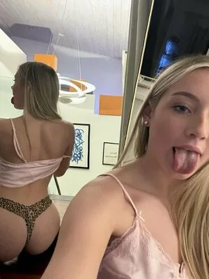 Lexa Rose Thumbnail Picture