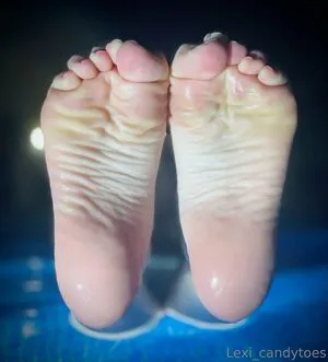 Lexi Candytoes Thumbnail Picture