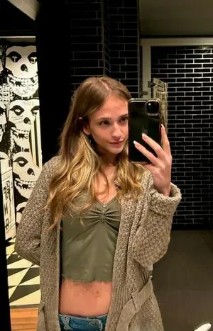 Lexi Hall Thumbnail Picture