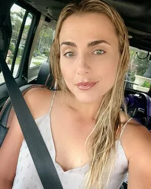 Lexi Thompson Thumbnail Picture