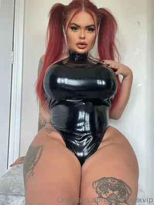 Lexie Vip X Thumbnail Picture