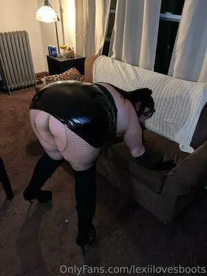 Lexiilovesboots OnlyFans Leaked Free Thumbnail Picture - #IMvFaW1lZX