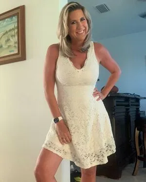 Lexy Rose Thumbnail Picture