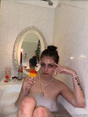 Leyli385 Thumbnail Picture