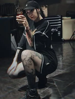 Liaxrose Thumbnail Picture