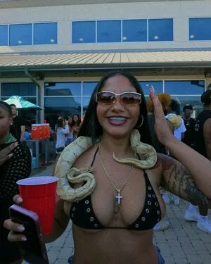 Lightskin OnlyFans Leaked Free Thumbnail Picture - #VGm6TBAcAh