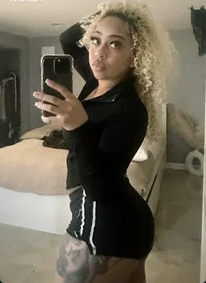 Lightskin OnlyFans Leaked Free Thumbnail Picture - #4e3MmY4Dn8