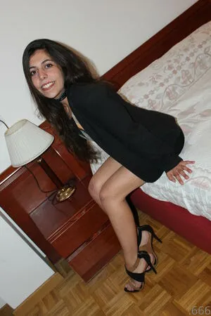 Liilith Thumbnail Picture