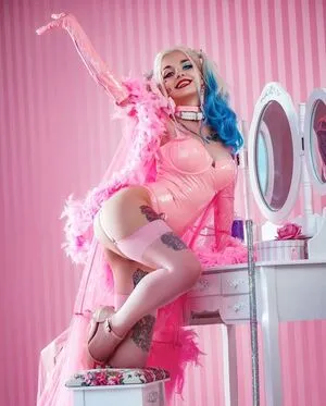 Lil G Cosplay Thumbnail Picture