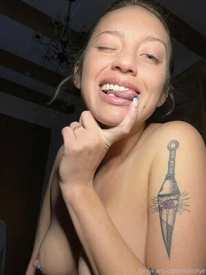Lilahskye Thumbnail Picture