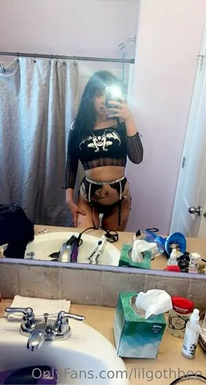 Lilgothbee OnlyFans Leaked Free Thumbnail Picture - #87d2F2bQG8
