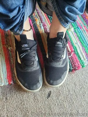 Lilhippietoes Thumbnail Picture