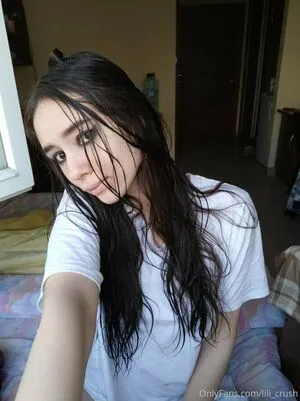 Lili Crush Thumbnail Picture