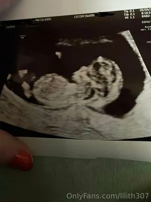 Lilith307 Thumbnail Picture