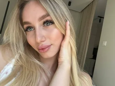 Lilli Clark OnlyFans Leaked Free Thumbnail Picture - #bmn9toVAHt