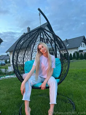 Lilli Clark OnlyFans Leaked Free Thumbnail Picture - #oY8hH000iA