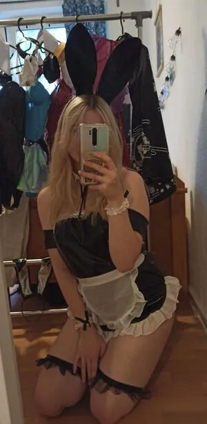Lilllunez Thumbnail Picture