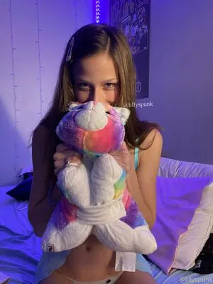Lilly OnlyFans Leaked Free Thumbnail Picture - #HAKIVA9w0D