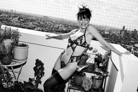 Lily Allen OnlyFans Leaked Free Thumbnail Picture - #VTdNeAgdTP