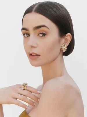 Lily Collins OnlyFans Leaked Free Thumbnail Picture - #9IP1ZAXmF9
