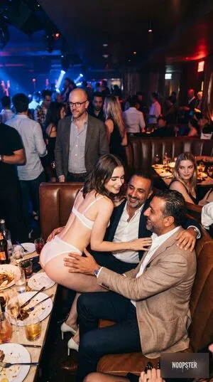 Lily Collins OnlyFans Leaked Free Thumbnail Picture - #NtOKJr2cDI