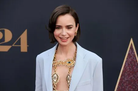 Lily Collins OnlyFans Leaked Free Thumbnail Picture - #oEwJSfdOlK