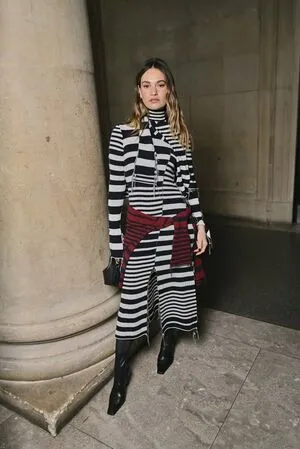 Lily James OnlyFans Leaked Free Thumbnail Picture - #5WAUPDjDfR