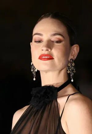 Lily James OnlyFans Leaked Free Thumbnail Picture - #RHNETnxmNE