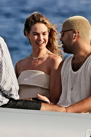 Lily James OnlyFans Leaked Free Thumbnail Picture - #aZphiFxAeG