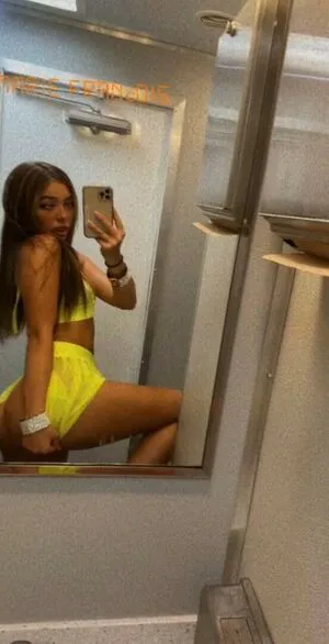 Lilymarie F Thumbnail Picture