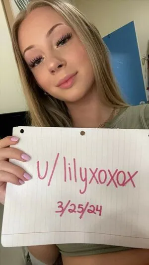 Lilyxoxox Thumbnail Picture